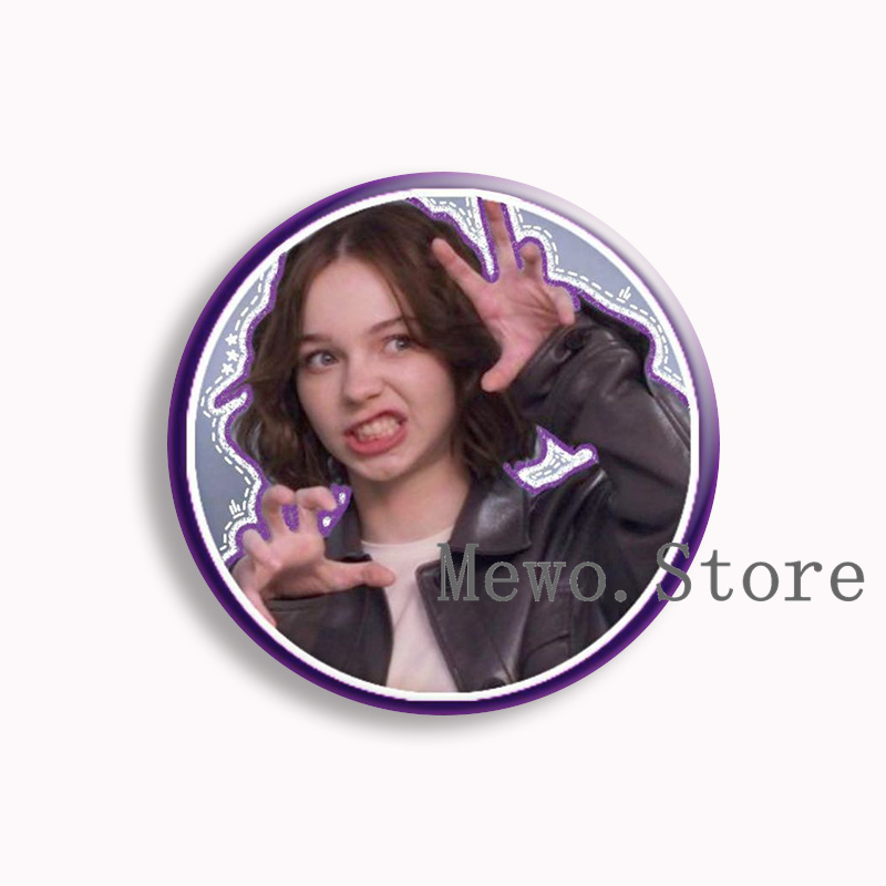 Pin Bros Lembut Estetis Emma M - Pin Button Badge ulasan dan harga